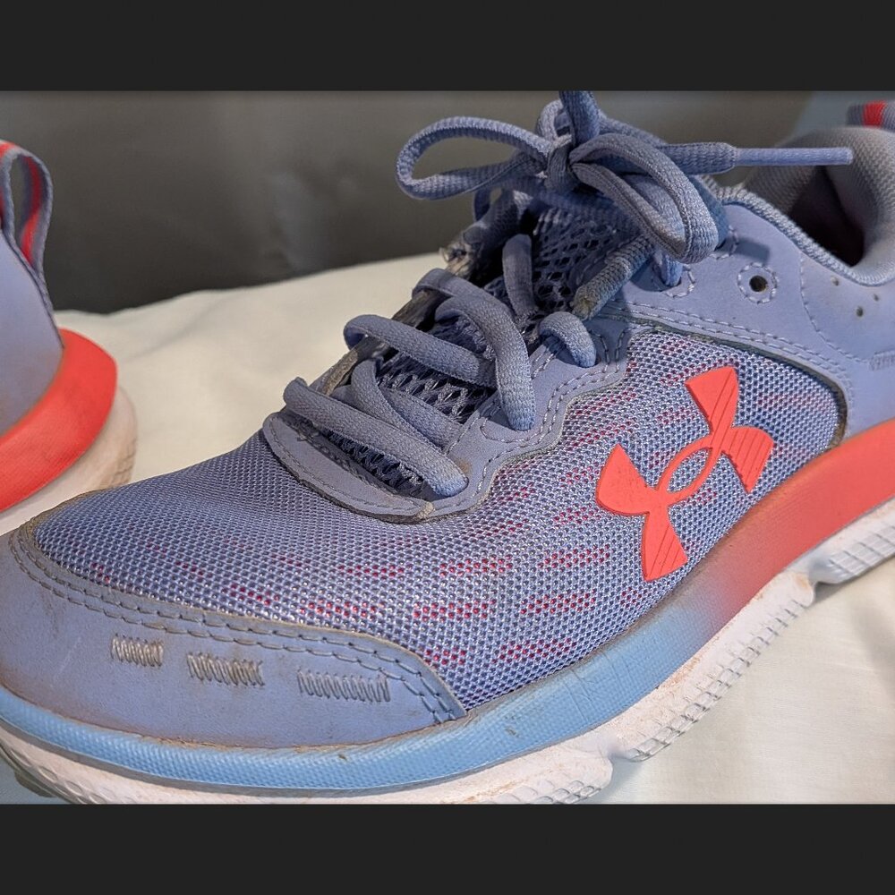 Under Armour Girls US 5Y Running Shoes.